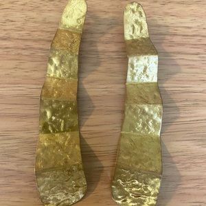 Vintage Sassy Jones Earrings.  Very light weight